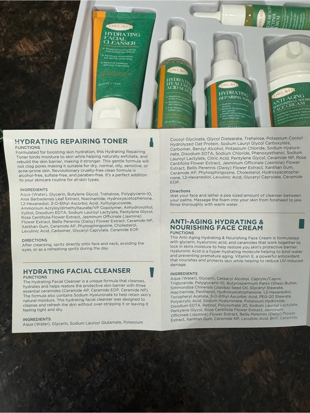 Hydrating Green Skin Care Kit - Cleanser & Exfoliant for Women